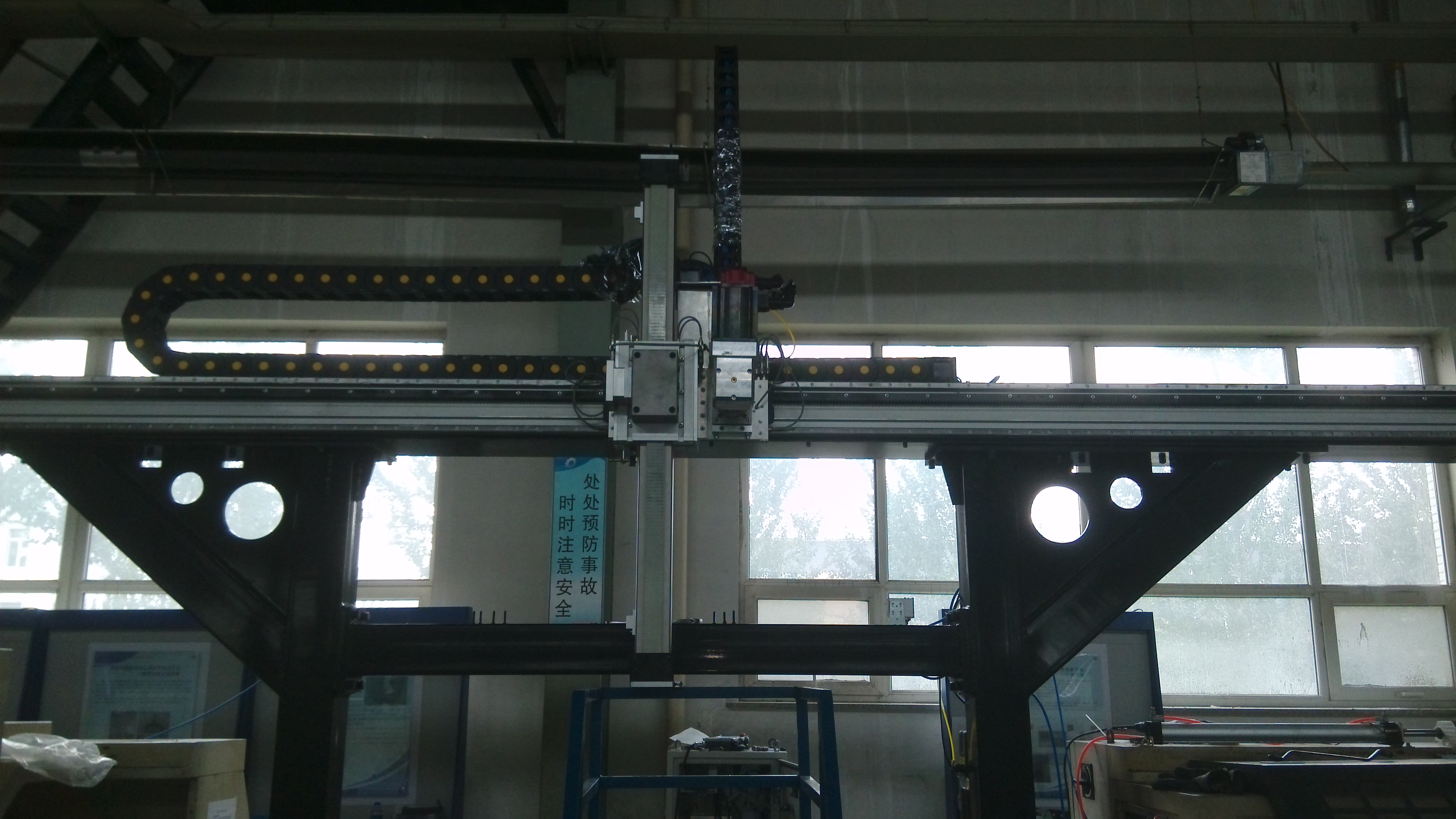 機(jī)床上下料